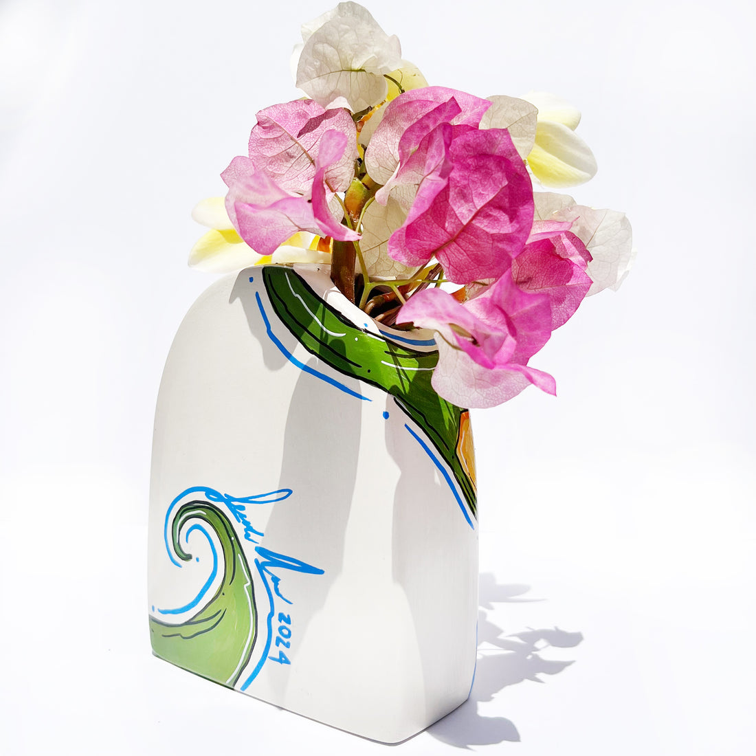 HIBISCUS MEDIUM FLAT VASE